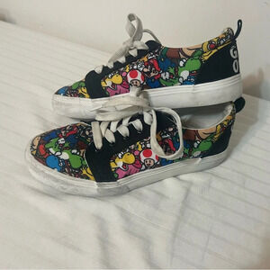 Nintendo Super Mario Ground-Up Canvas Lace-Up Sneaker Shoes Unisex Youth Size 4
